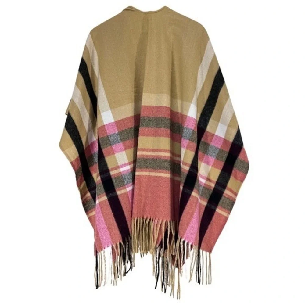Woolrich Classic Plaid Poncho Neutral-tone Oatmeal Boho Hippie Fringe Soft Cozy‎